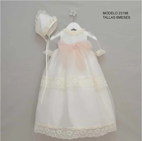Vestido y gorrito de bautizo Lilus 23198